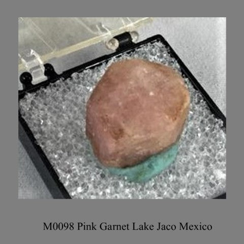 M0098 Pink Garnet Lake Jaco Mexico