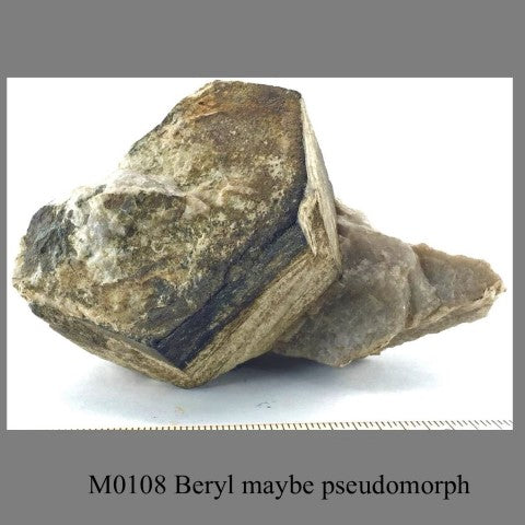 M0108 Beryl maybe pseudomorph