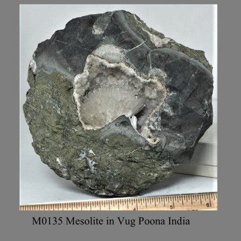 M0135 Mesolite in Vug Poona India