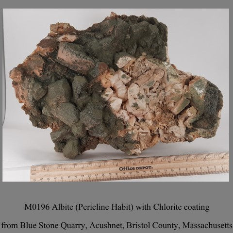 M0196 Albite (Pericline Habit) with Chlorite coating from Blue Stone Quarry, Acushnet, Bristol County, Massachusetts