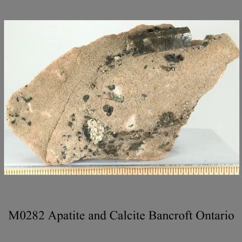 M0282 Apatite and Calcite Bancroft Ontario