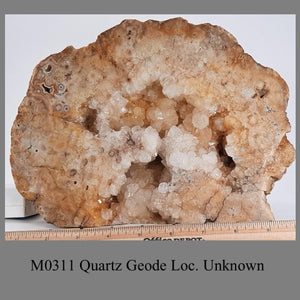 M0311 Quartz Geode Loc. Unknown