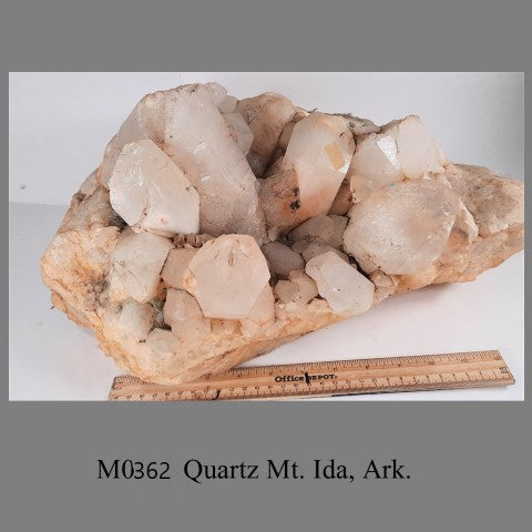 M0362 Quartz Mt. Ida, Ark.