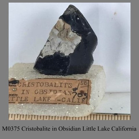 M0375 Cristobalite in Obsidian Little Lake California