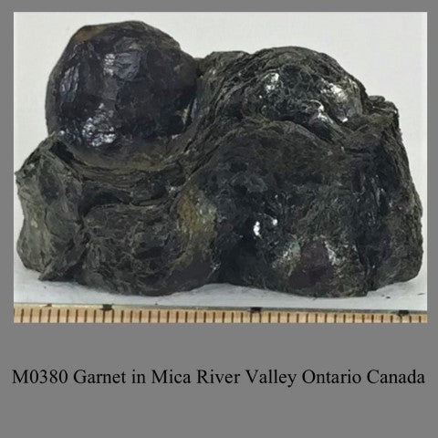 M0380 Garnet in Mica River Valley Ontario Canada