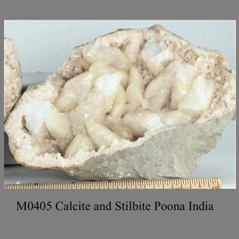 M0405 Calcite and Stilbite Poona India