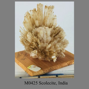 M0425 Scolecite, India