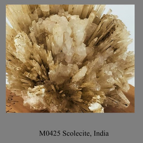 M0425 Scolecite, India