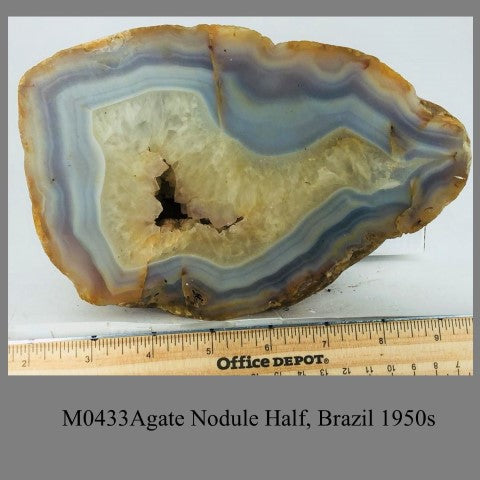 M0433 Agate Nodule Half, Brazil 1950s