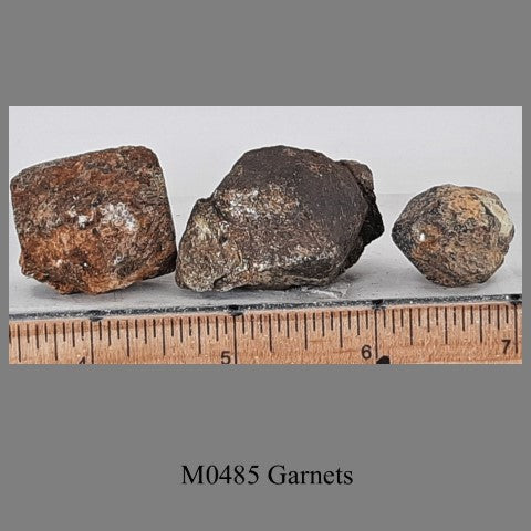 M0485 Garnets